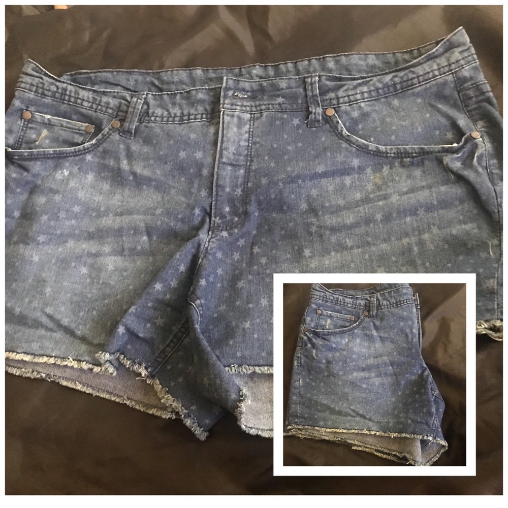 Distressed Plus Size Jean shorts - Star shorts